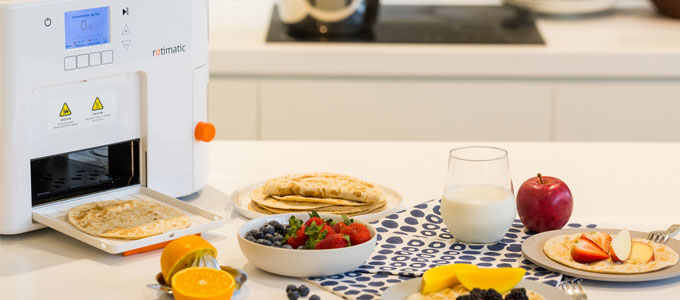 World’s first automatic flatbread making robot launches in the Middle East