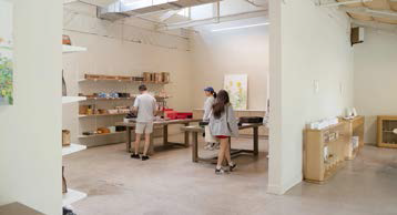 QUAT (2025) Los Angeles QUAT (2025) Los Angeles • A “coffee omakase campus” inspired by Korean specialty coffee culture • Pioneers of coffee omakase tasting menus • Includes roastery, cafe, retail and omakasestyle tasting room kumquatcoffee.com