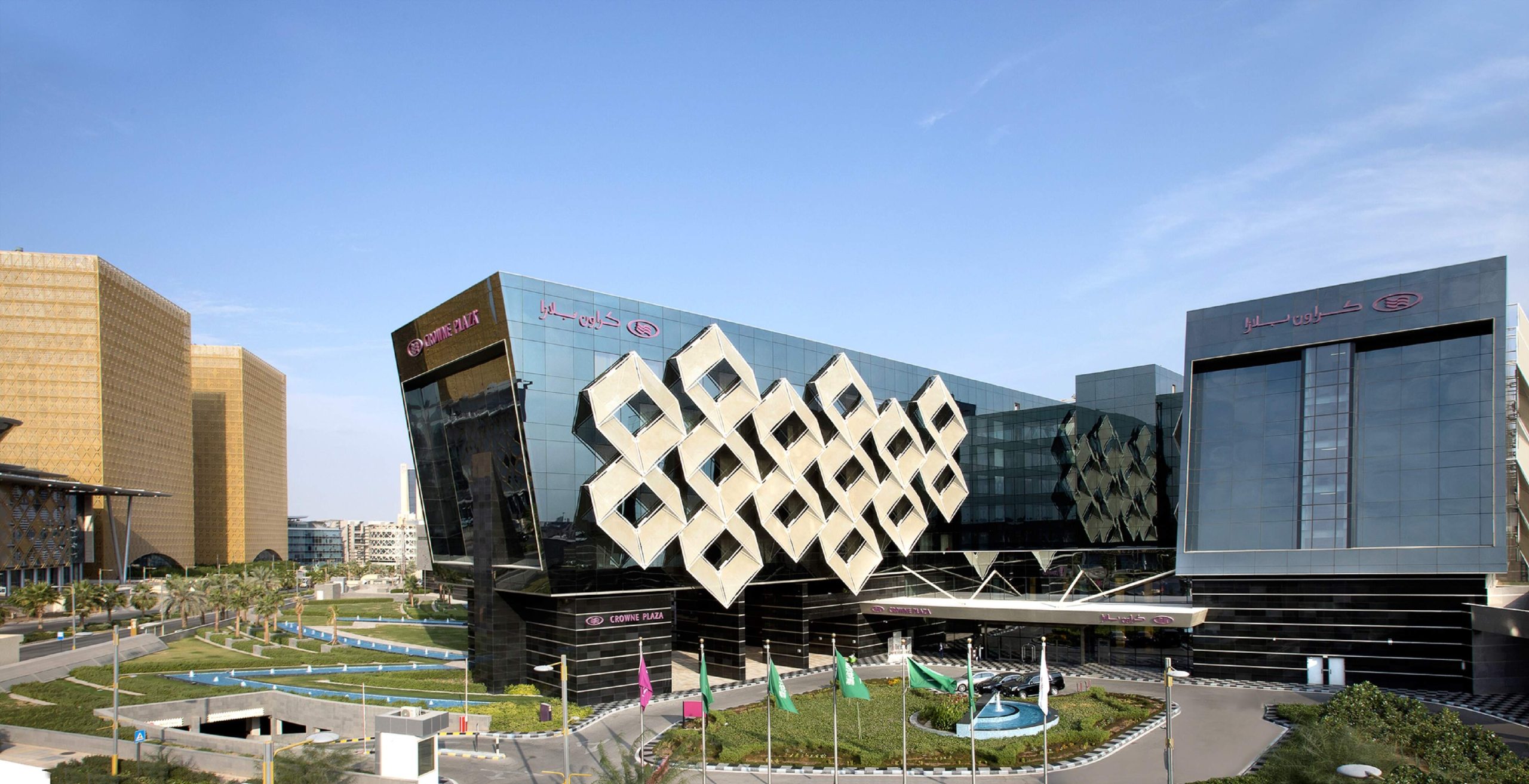 crowne-plaza-riyadh-rdc-Exterior