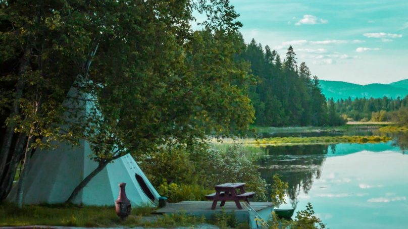 The golden market of glamping