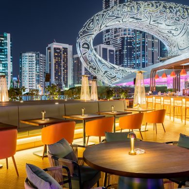 Miami vibes in Dubai at Mi Amie Bar restaurant and lounge 