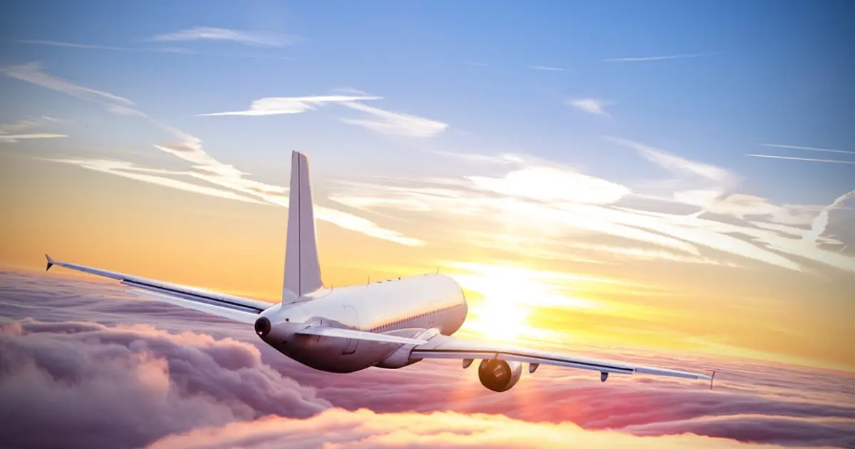 plane_ticket_shutterstock_Aug5.jpg (WEBP Image 1200 × 676 pixels)