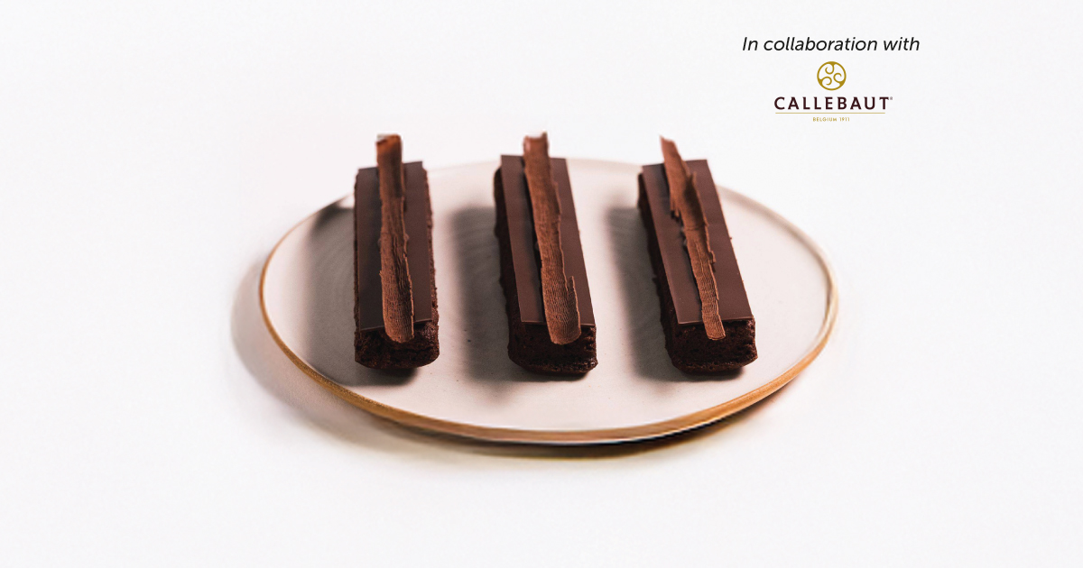 CLASSIC CHOCOLATE BROWNIES